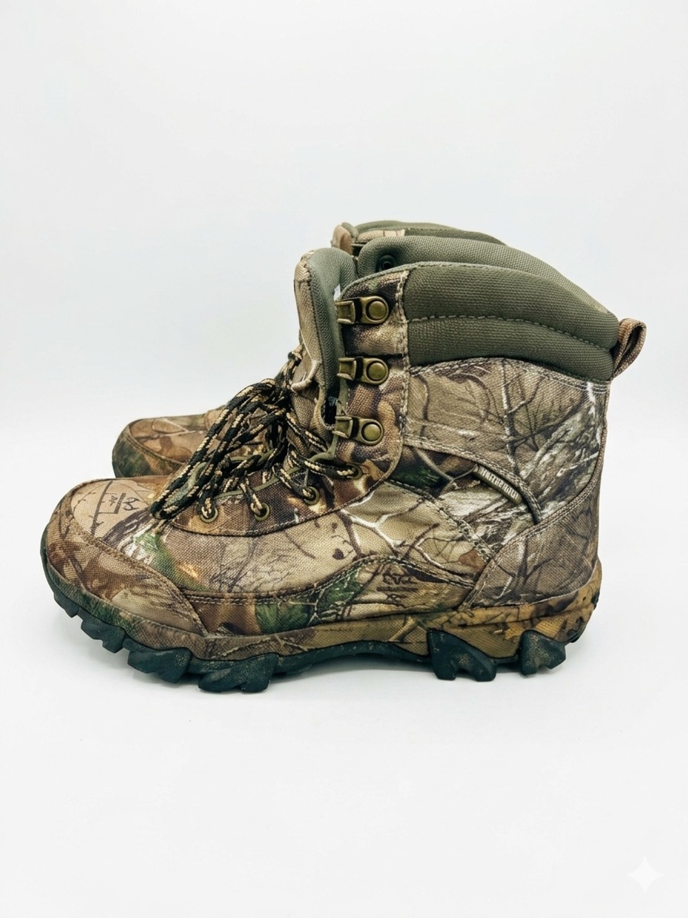 Magellan Outdoors insulated waterproof hunting boots Men’s Size 8
